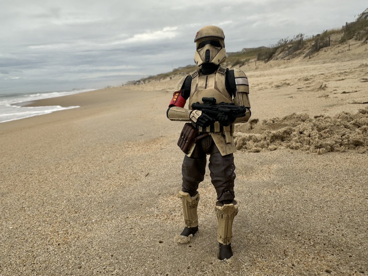 Some love for <a href="/ScarifPodcast/">"Always Sunny On Scarif"😎</a>