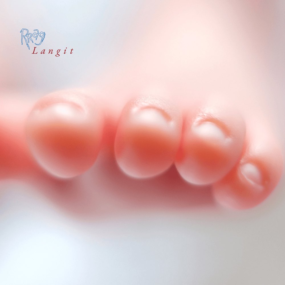 NEOTheMatrix_'s tweet image. Bogor’s indie-rock outfit Rrag just dropped their long-awaited debut album Langit ☁️✨
12 tracks blending nostalgic fuzz, heartfelt storytelling, and shimmering melodies from Sebentar to the dreamy closer Langit Menjadi Laut.
Out now via Kolibri Rekords 🎧🔥

#Rrag #Langit