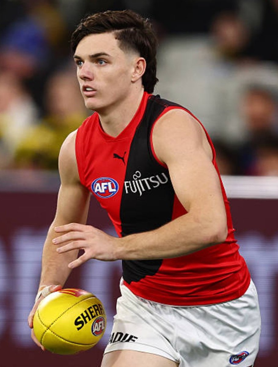 Archie Roberts 2025 ⭐️

Averages:
▪️24 Disposals
▪️5 Marks
▪️4 Rebound 50s
▪️2 Tackles
▪️328m Gained

Ranks among all Rising Stars
▪️1st Disposals 
▪️1st Effective Disposals
▪️1st Rebound 50s
▪️1st Handballs 
▪️2nd Total Intercepts
▪️2nd Kicks
▪️2nd Total Meters Gained

🟥⬛️