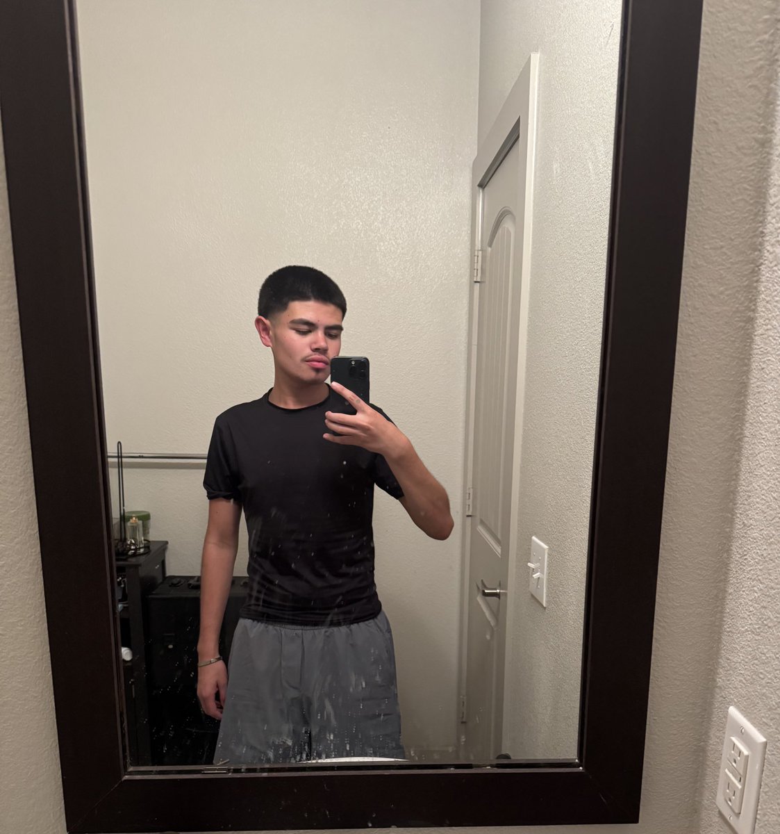josephXsecrets's tweet photo. Sorry my mirror is a little dirty 🥲 
Anyways can yall like make me famous 
#houston #htx #dtx #atx #latino #ラヴィット #gay #famous https://t.co/lobt4Qqy6d