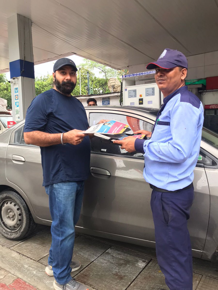 SSpanchshila's tweet image. Tuesday rolls in with easy smiles and fresh vibes!
At Panchshila, every stop comes with a dash of care, a sip of refreshment, and a reason to smile.
#TuesdayMood #ProjectAbhyuday

@HPCL @hardik_HPCL @hpcl_retail @Rg03Goel @BanaySingh07