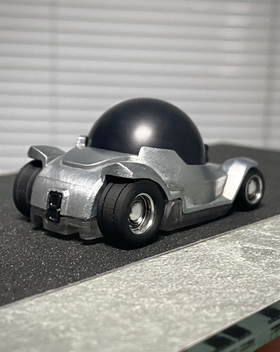 Decidedly Go、塗装全剥ぎしたらGANTZすぎて笑ったww🤣

カヌタムしてくだちい⚫️

そしてswampさんのSMT-Hotrodホイールセットがシンデレラフィットすぎて最高！🙆🛞🔥