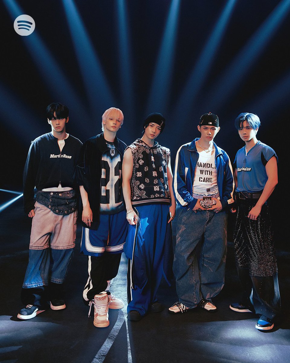 Spotify ❤️ K-Pop (@spotifykpop) on Twitter photo keeping our eyes on TXT: easy
not freezing: impossible 🫠
stay tuned for <a href="/TXT_bighit/">TXT OFFICIAL</a>'s 'Upside Down Kiss' Spotify Performance Video, coming to Spotify on August 13, 6PM KST!
*available only for Premium users in select regions keeping our eyes on TXT: easy
not freezing: impossible 🫠
stay tuned for <a href="/TXT_bighit/">TXT OFFICIAL</a>'s 'Upside Down Kiss' Spotify Performance Video, coming to Spotify on August 13, 6PM KST!
*available only for Premium users in select regions