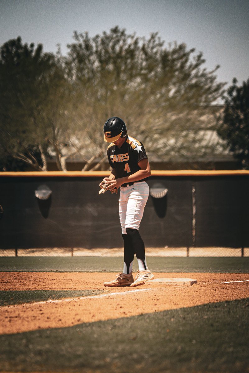vizbaseball2028's tweet photo. Summer Ball stats
Avg .417 Obp .570 Slg .483 Ops 1.053
60AB 25H 9BB 9K 10SB

FPCT .942 
3E https://t.co/ZYPvRqhQgC