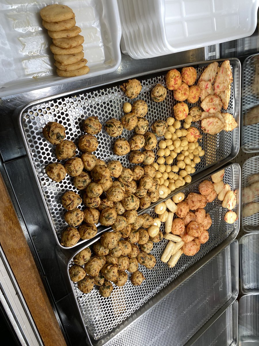 予想より大反響で
さつま揚げが残りわずかです💦
今日はさつま揚げと店前の鍋の物がなくなり次第または18時ラストオーダーになりますm(_ _)m