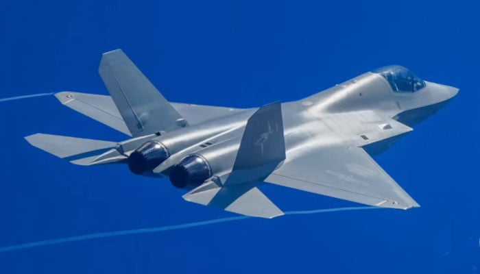 چین نے پاکستان کو ففتھ جنریشن طیارے جے 35 فراہم کر دیے۔ 14 اگست کو  پاک فضائیہ کی پریڈ  میں شامل ہوں گے۔ پاکستان ففتھ جنریشن طیارے رکھنے والا دنیا کا چوتھا ملک بن جائے گا