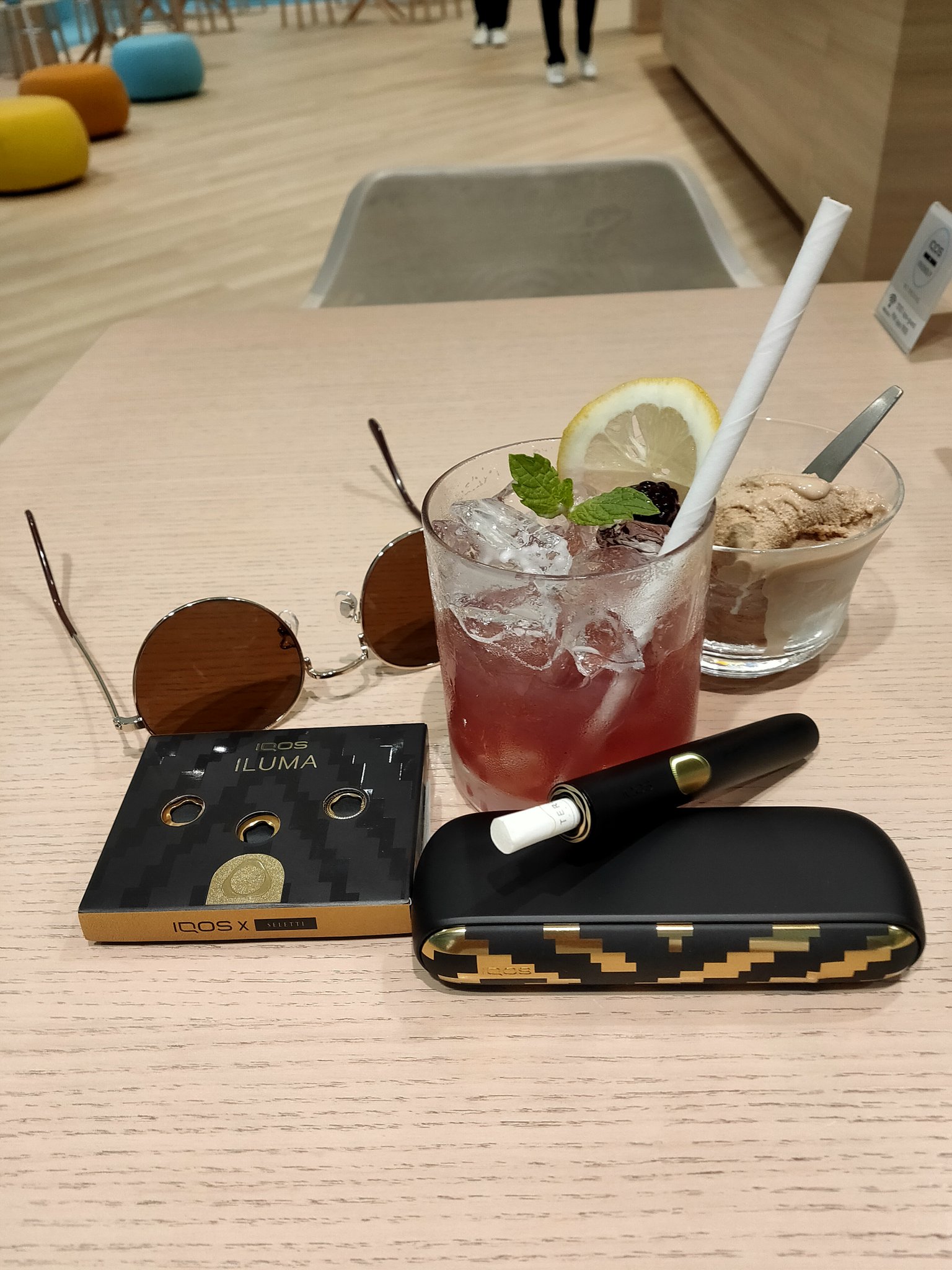 線香花火　[必❕プロフ確認お願いします]専用　iQOSkolor  イルマワン on-the-edge_7622100826651