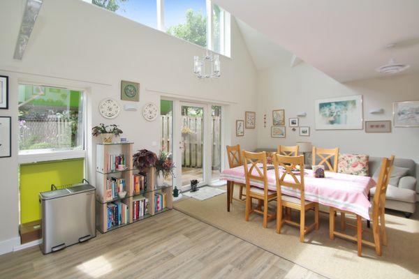 WarnerGrayKent's tweet image. Beachy Path in Tenterden is a stylish two-bedroom semi-detached home built about six years ago. Speak to WarnerGray estate agents in Tenterden to find out more. warnergray.co.uk #warnergray #tenterden #kenthomes