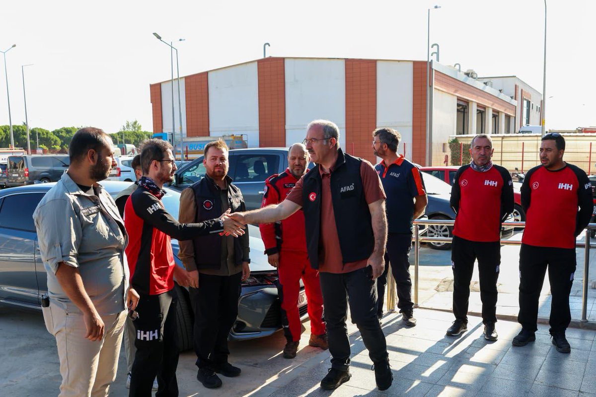 İlimiz merkez #Çınarlı köyünde halen devam eden yangınla ilgili olarak, Türkiye Afet Müdahale Planı (#TAMP) kapsamında, Valimiz Doç. Dr. <a href="/omertoraman25/">Ömer Toraman, Doç. Dr.</a> başkanlığında, ilgili komisyon üyelerinin katılımıyla değerlendirme toplantısı gerçekleştirildi.

<a href="/AliYerlikaya/">Ali Yerlikaya</a> <a href="/TCTarim/">T.C. Tarım ve Orman Bakanlığı</a>