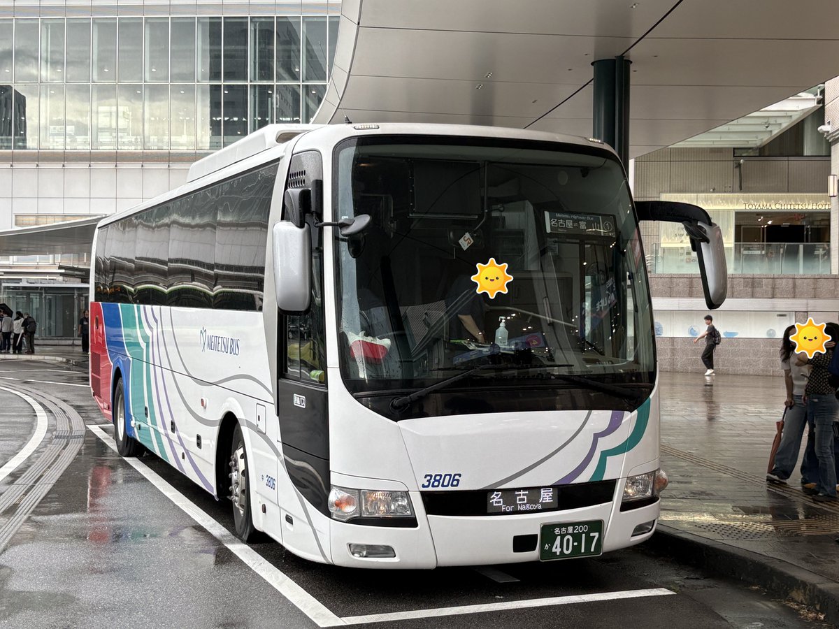 富山駅到着。
富山線にも４０人乗りの運用が入りますね。