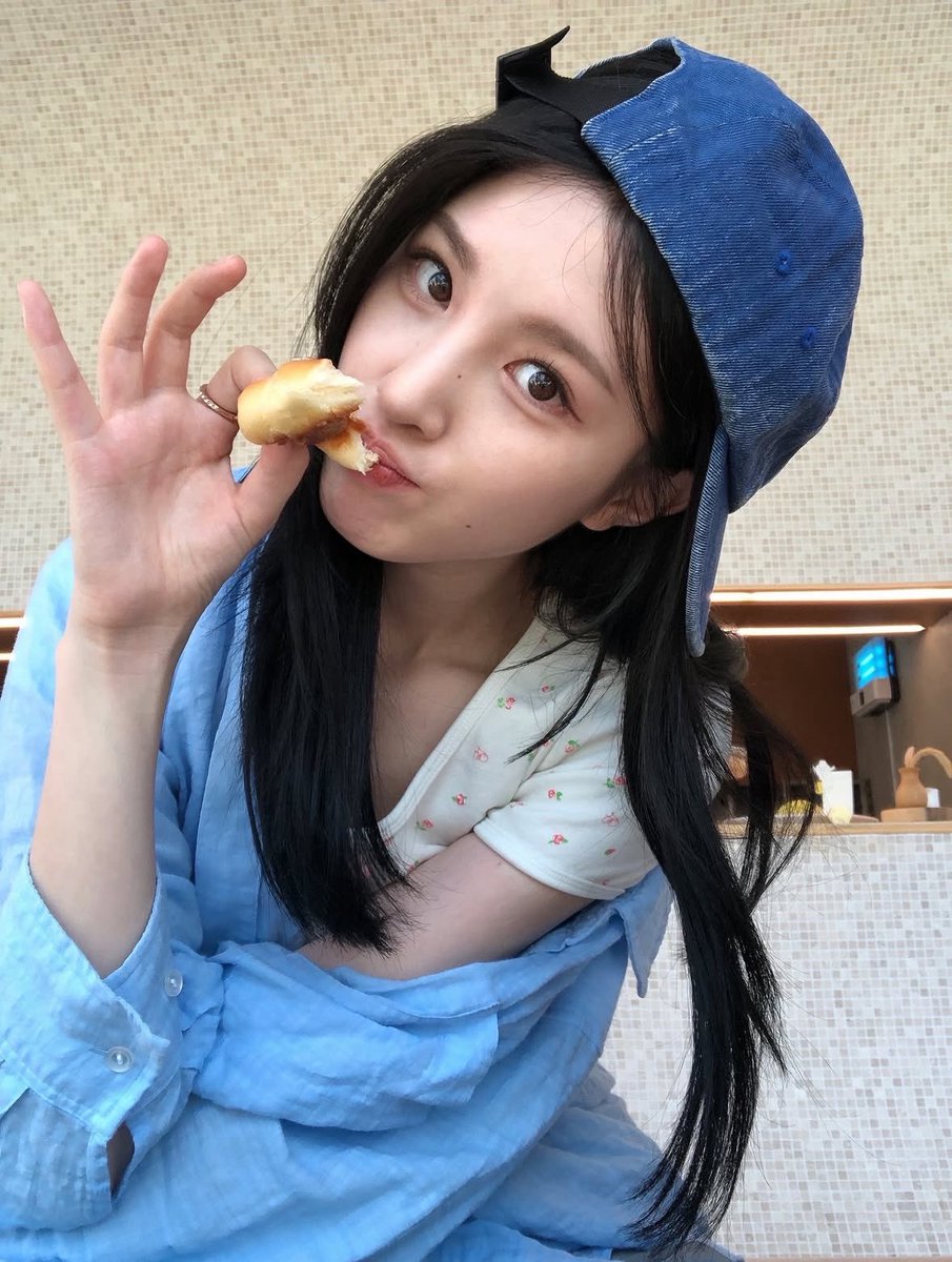 너무 예쁘네💛