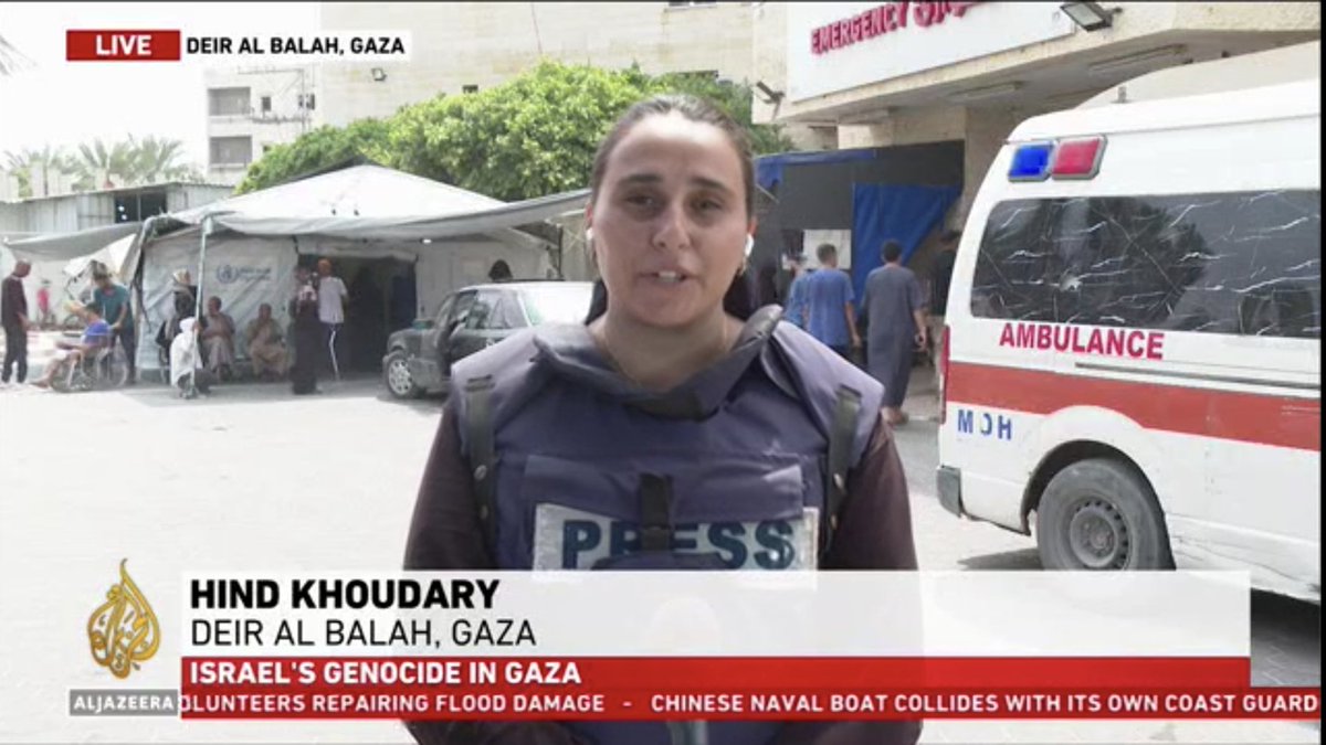 Jakob_Reimann's tweet image. This is Hind Khoudary @Hind_Gaza reporting from #Gaza on the killing of her 5 Al Jazeera colleagues by #Israel just 24h earlier -- putting yet another target on her own back.

The bravery and commitment of Palestinian journalists is beyond words.