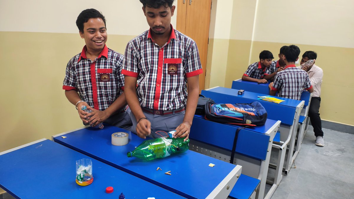 kvdalgaon's tweet image. PM Shri KV Dalgaon celebrated Tinkering Day with creativity, innovation, and hands-on learning. Proud of our young innovators! 

#MegaTinkeringDay #ATLReflections    #WhatWeBuilt     #MTD2025

@KVS_HQ
@GuwahatiKvs 
@kvdalgaon