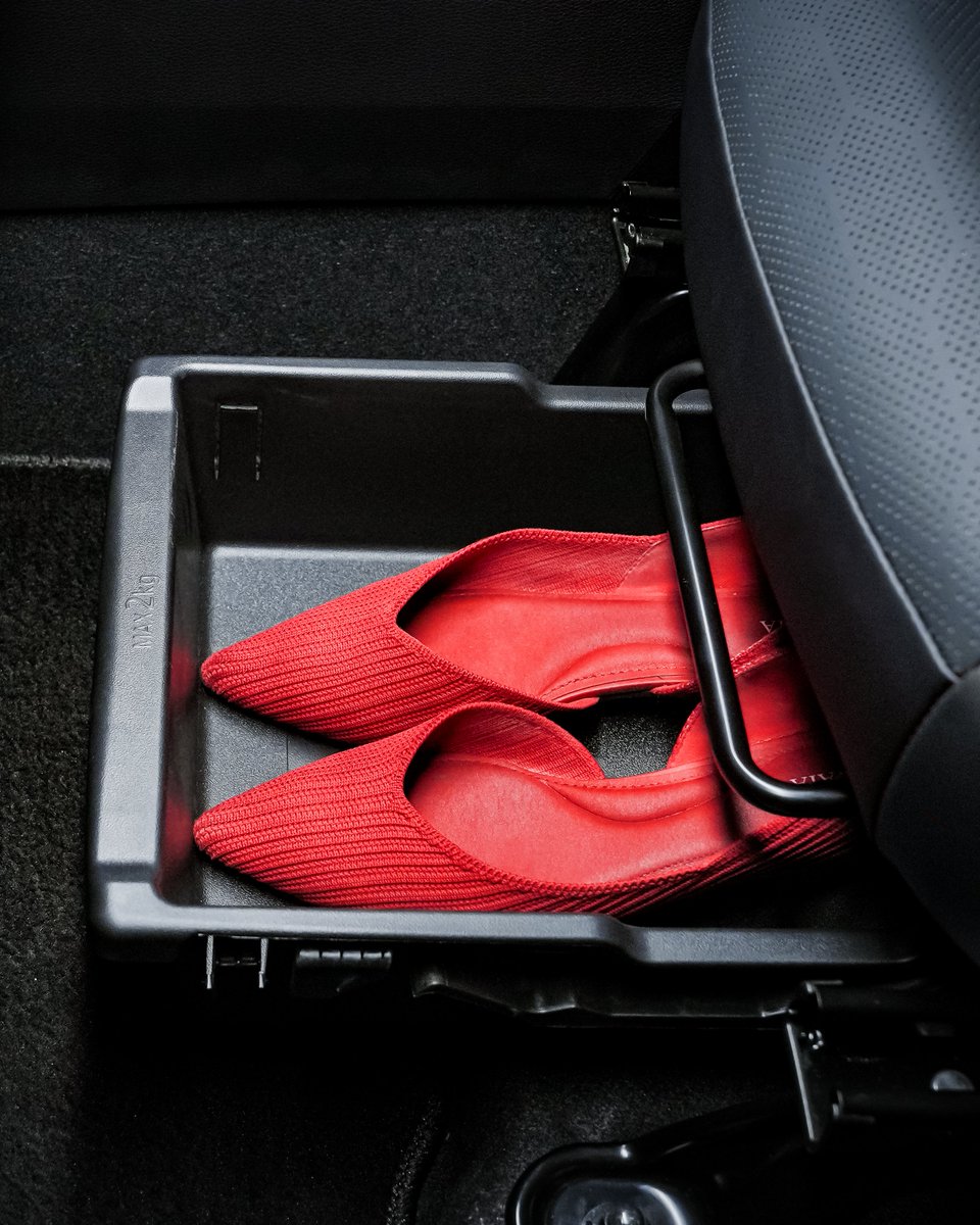 Mitsubishi_ID's tweet photo. Smart compartments. Peaceful journeys.

The Mitsubishi Destinator keeps everything in its place.

Which one would you use the most? https://t.co/bu9IplYC2r