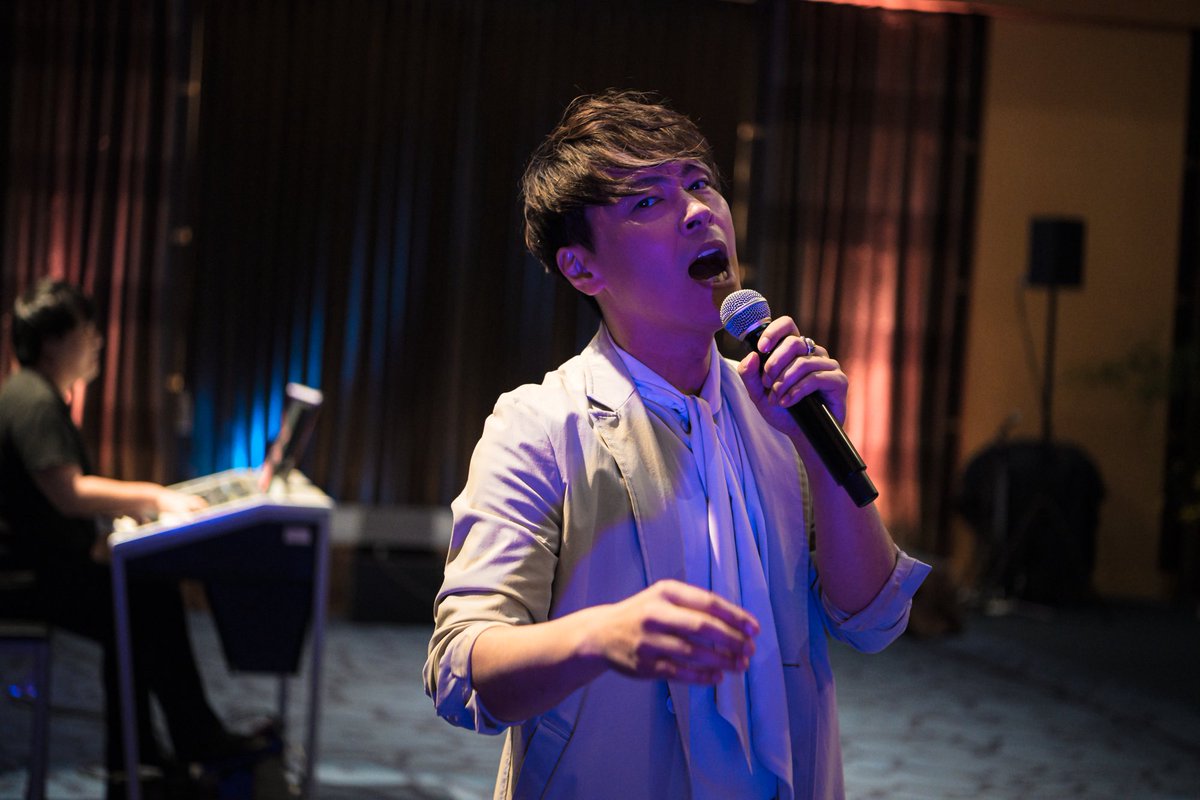 YouandI2024's tweet photo. ／
フォロワー300名様ありがとうございます！
＼

フォ���ワー300名様記念に
Live Entertainment Show『You＆I Vol.2』博多公演のオフショットです📸

#YouandI2025 https://t.co/GV6mZhFT8h