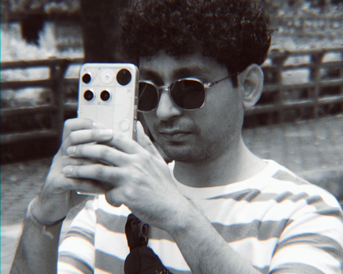 phonesephoto's tweet photo. The Nothing Phone (3) isn’t perfect. But it’s different.

And sometimes, different is enough to make you fall in love with tech again. 🖤

Grateful to @nothing  and @Technerd_9  for this amazing opportunity! https://t.co/MEEE9AiHmD