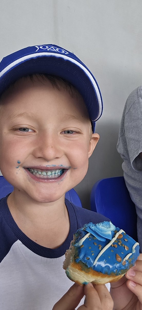 a different gravy tweet media