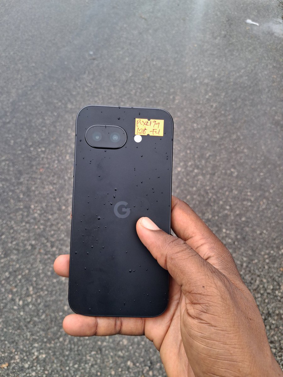 audububa__'s tweet photo. Day 1 of using a Google Pixel let's see what it's all about.

#teampixel https://t.co/BPIybsxNq8