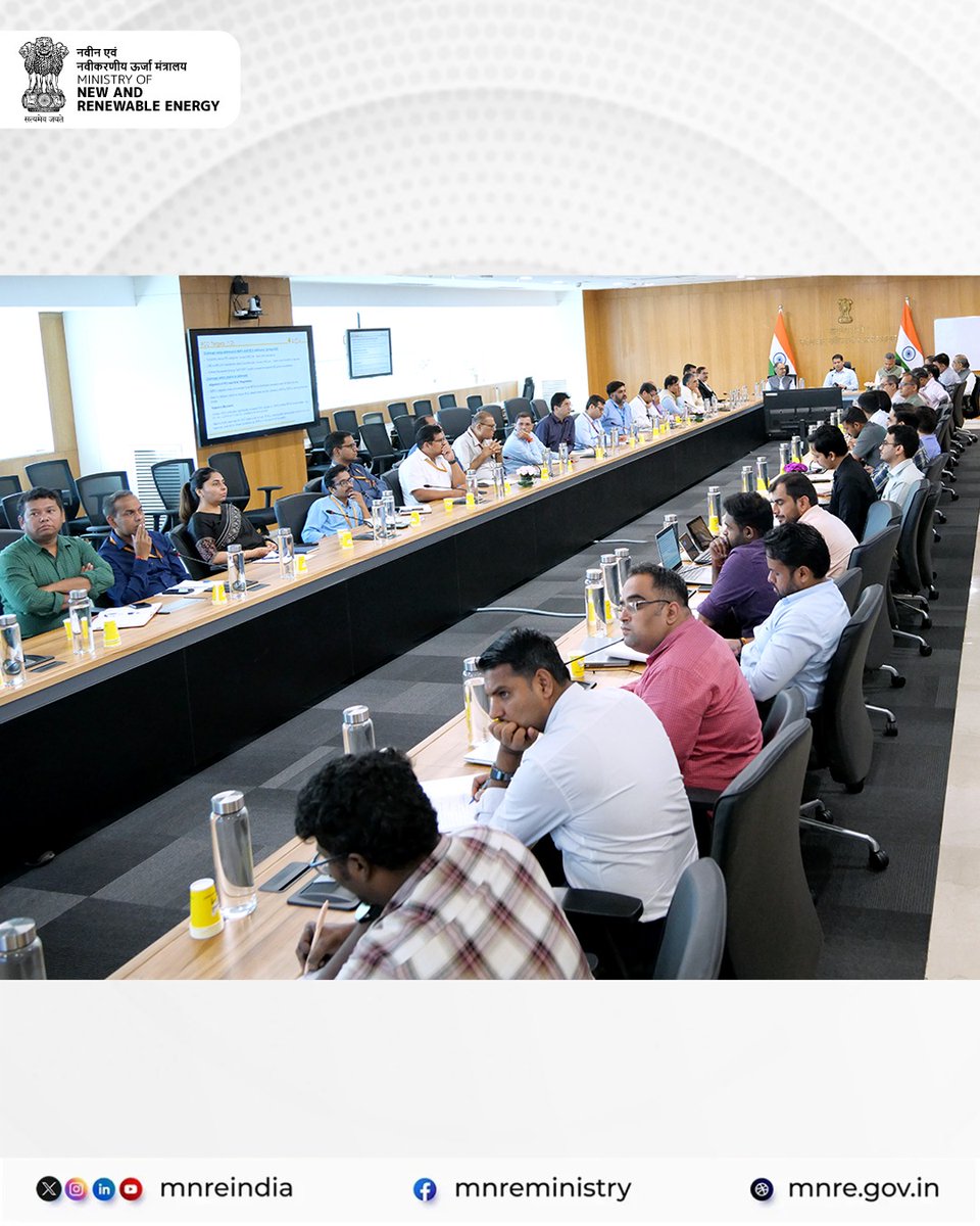 Shri Santosh Sarangi, Secretary, MNRE, chaired a meeting with the All India DISCOMs Association at Atal Akshay Urja Bhawan, New Delhi to address key challenges in Renewable Energy adoption and scheme implementation (PM-KUSUM, PMSGY), aiming for accelerating the RE projects to