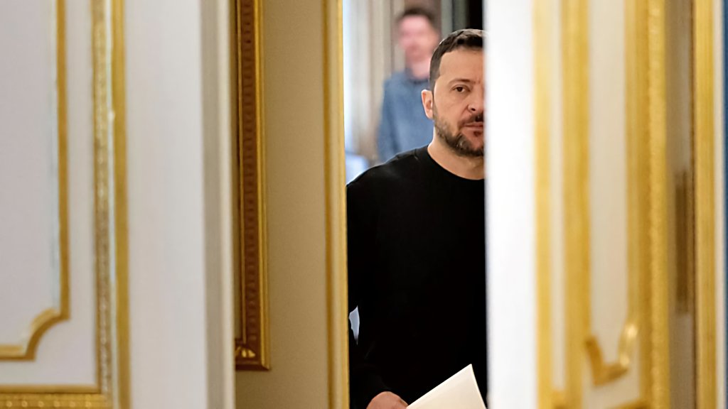 Skandal: Aus Selenskyjs direktem Umfeld fließen monatlich etwa 50 Million US-Dollar auf zwei Konten in den Vereinigten Arabischen Emirate - Zeitung.

Die türkische Tageszeitung "Aydınlık" hat den kürzlich aufgeflogenen umfangreichen Korruptionsskandal in der Ukraine aufgedeckt,