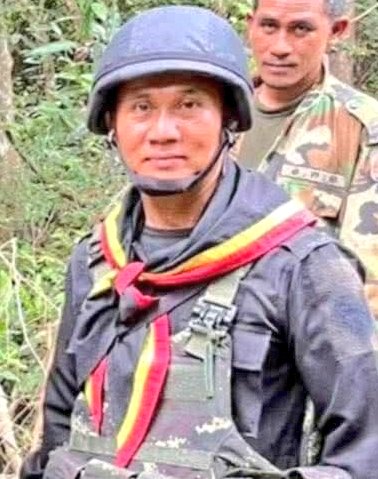 ประกาศ!! ขอรับบริจาคเลือด กรุ๊ป AB ที่ ร.พ.สุรินทร์ เพื่อทดแทนเลือดในคลังที่ใช้รักษาให้ ส.อ.ธีรพล เพียขันธี ทหารพรานที่ขาขาดจากการเหยียบกับระเบิดที่ #ปราสาทตาเมือนธม
.
cr : Army Military Force
.