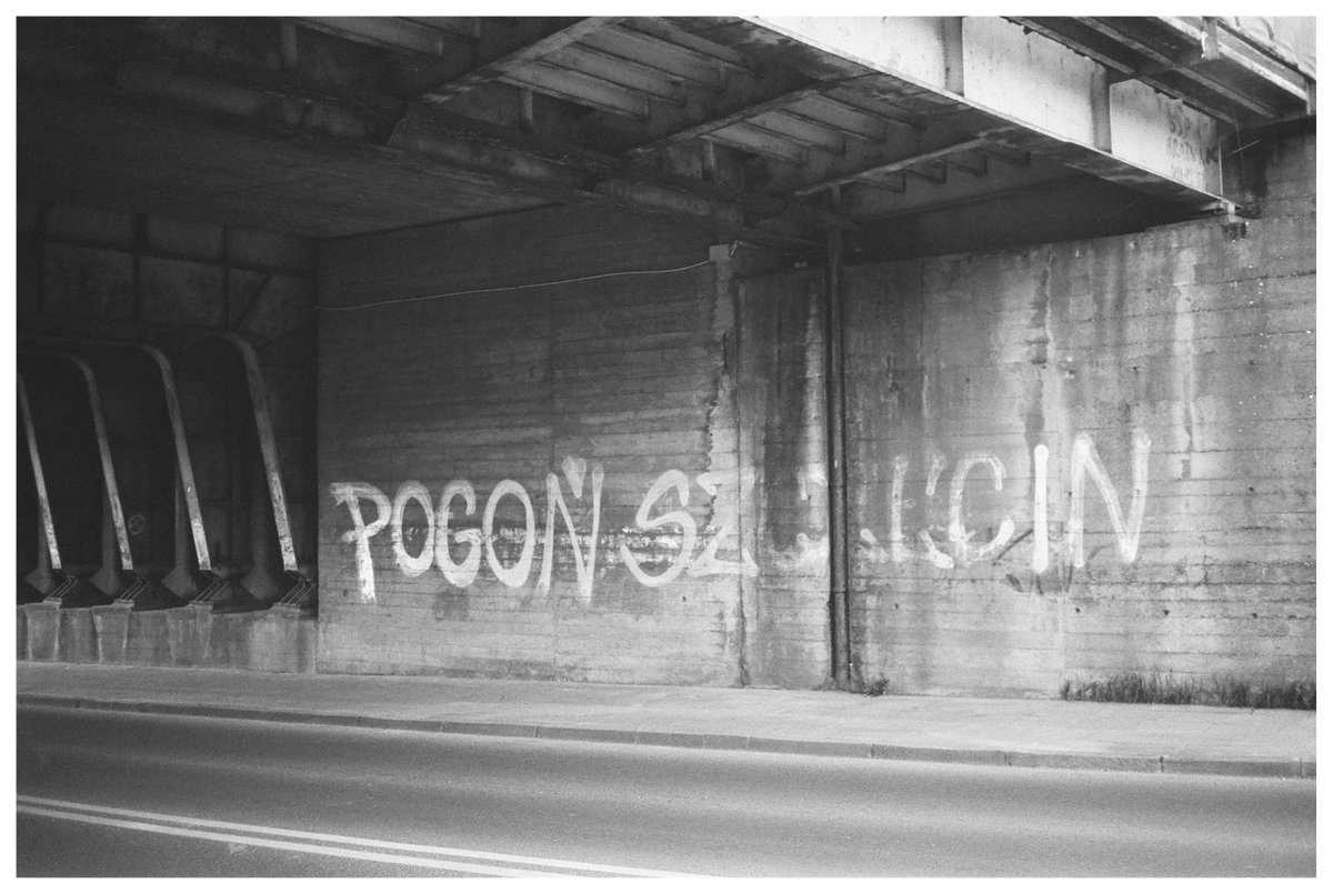 Poland 2025

📷: Contax T2
🎞️: Kodak Tri-X 400, Kodak Eastman Double-X 5222

#BelieveInFilm