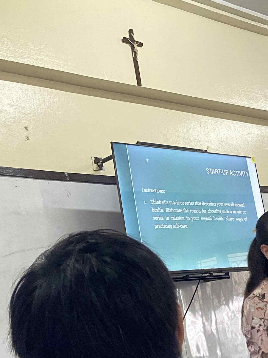 takoomisan's tweet photo. currently 2 days into 2nd year of bs psychology ✨ https://t.co/ZgCYybrnCt