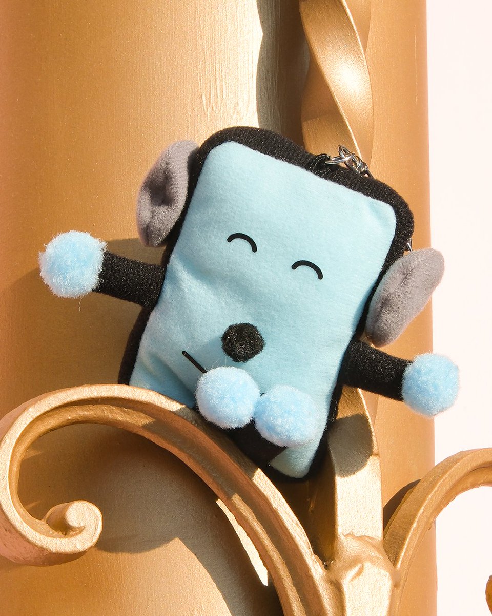 띠로리와 당신의 오랜 친구들이 돌아왔습니다!
헤비 스모커 캣 니코, 불법 복제 근절 비디오 캡틴 비디, 배달하는 러브레터 디어 마이 러브레터 —
낯익은 얼굴들이 인형 키링으로 재탄생했어요.

띠로리소프트가 새롭게 선보이는
 띠로리 익스프레스의 첫 출발을 함께해주세요.