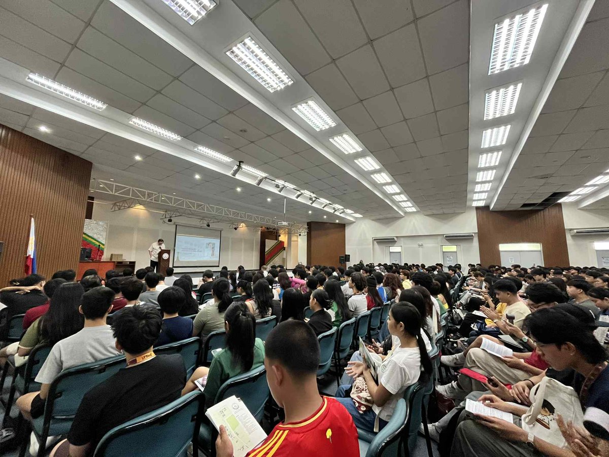 UPLBCEAT1983's tweet photo. CEAT welcome the Batch 2025 engineering students through a Convocation Program held on 11 August at EE Auditorium.
#CEATAscend https://t.co/qI0PdoLbix