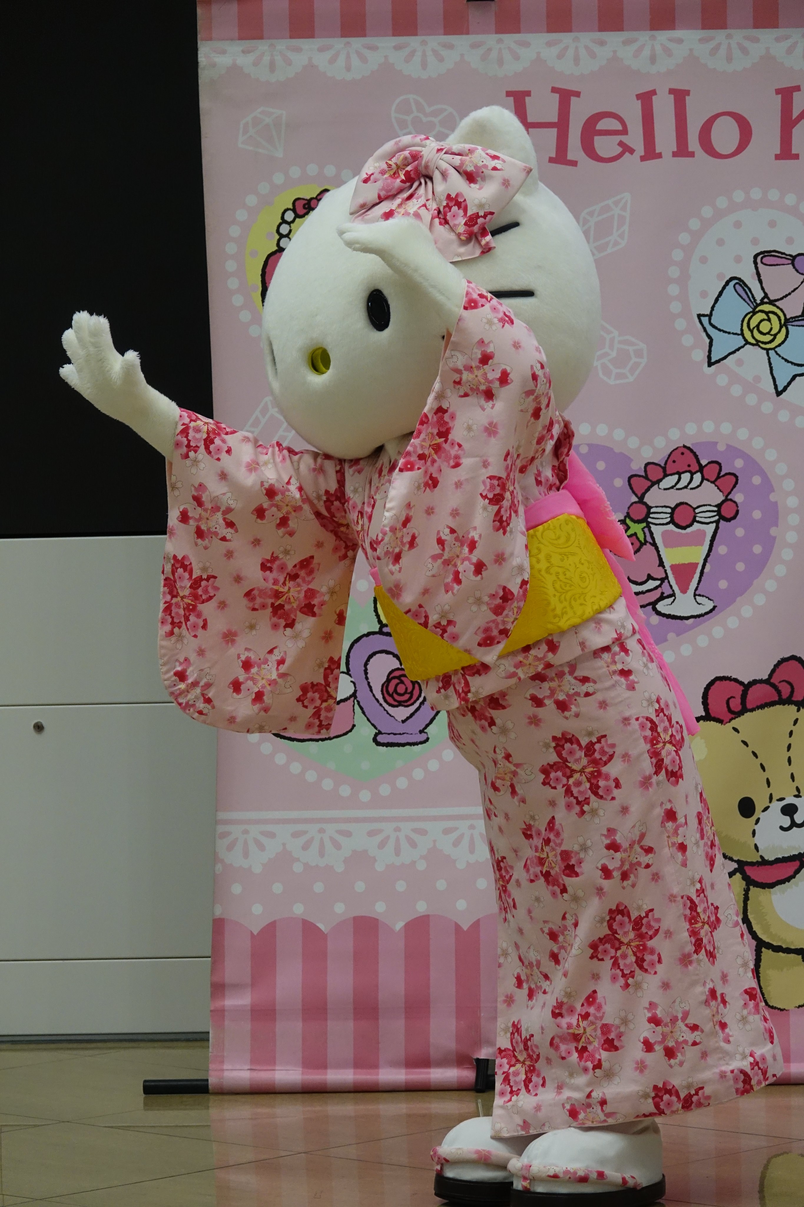 AZ FLASH（クマの着ぐるみはなこ＆ネコのなっちゃん） on X