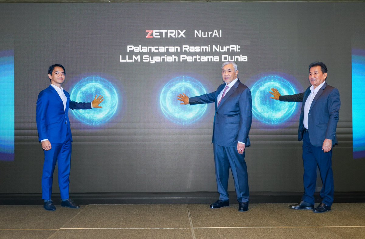 𝐌𝐞𝐦𝐚𝐜𝐮 𝐊𝐞𝐜𝐞𝐫𝐝𝐚𝐬𝐚𝐧 𝐁𝐮𝐚𝐭𝐚𝐧 𝐝𝐞𝐧𝐠𝐚𝐧 𝐏𝐚𝐧𝐝𝐮𝐚𝐧 𝐒𝐲𝐚𝐫𝐢𝐚𝐡 𝐝𝐚𝐧 𝐍𝐢𝐥𝐚𝐢 𝐈𝐬𝐥𝐚𝐦

Tengah hari tadi, saya telah melancarkan “NurAI”, sebuah Large Language Model (LLM) yang dibangunkan sepenuhnya berasaskan nilai Islam dan patuh Syariah.