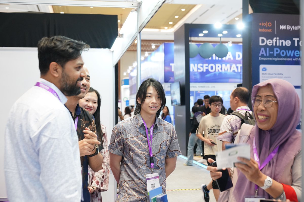 jogetworkflow's tweet image. #DTICX2025 brought together diverse minds driven by #innovation.

Grateful to collaborate with ITasoft in exploring the future of #enterprise innovation with #AIpowered #AppDev. Thanks for the conversations &amp;amp; shared vision for Indonesia’s #digitalfuture. 

#LowCode #NoCode #Tech