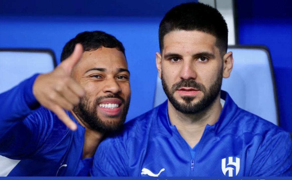 🔵🚨🚨🚨 عبدالعزيز الزلال :

اتمنى من ادارة #الهلال التريّث وعدم الاستعجال في بيع او مخالصة عقود ميتروفيتش و لودي

الموسم طويل والنادي سيشارك في أكثر من بطولة وقد يحتاج لهم في أي وقت خاصة في النخبة

شاهدنا الأهلي أحتفظ بجميع أجانبه الموسم الماضي وأستفاد منهم في النخبة

شرايكم👀 ؟