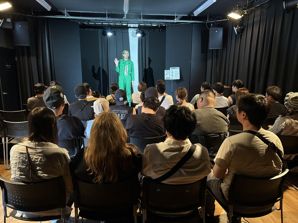 8月12(火) #ZAZAお笑い寄席
①11:00～ ②12:00～ ③13:00〜④14:00～ ⑤15:00～   ①11:30～ ②12:30～ ③13:30～ ④14:30～ ⑤15:30～  
今日もHOUSEとPOCKETSでW寄席 
近くのお土産屋さんでお土産購入したら金額により招待券や優待券がもらえるよ！
#新世界 #大阪観光 #お笑い #ZAZAお笑い寄席