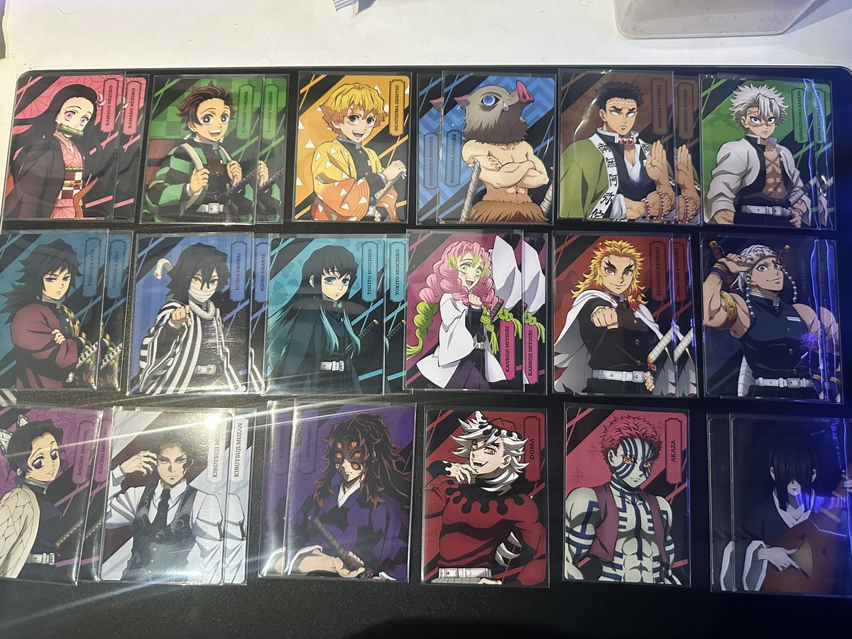 #WTShare

ini tiba” banget Demon Slayer x Family Mart mau jadi set ke 2😭 sisa Zenitsu, Douma, Akaza 🤣