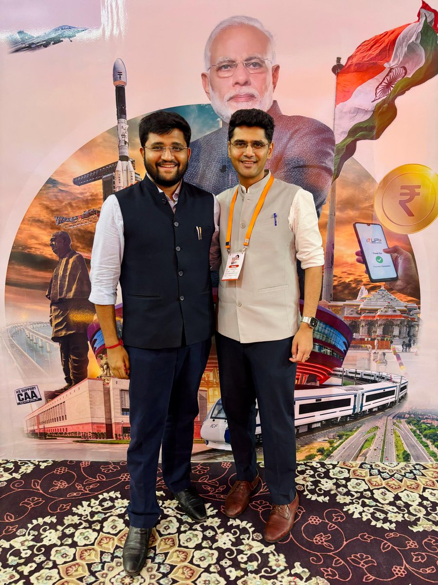 Devansh Shah (@devanshshah_) on Twitter photo Wishing the National Incharge of the BJYM Policy Team, my elder brother and a shining light in the Policy Space <a href="/Varun_Jhaveri/">Varun Jhaveri</a> bhai many many happy returns of the day ๐โค๏ธ
May Prabhu Shree Thakurji always keep his blessings on you ๐๐ฝ Wishing the National Incharge of the BJYM Policy Team, my elder brother and a shining light in the Policy Space <a href="/Varun_Jhaveri/">Varun Jhaveri</a> bhai many many happy returns of the day ๐โค๏ธ
May Prabhu Shree Thakurji always keep his blessings on you ๐๐ฝ