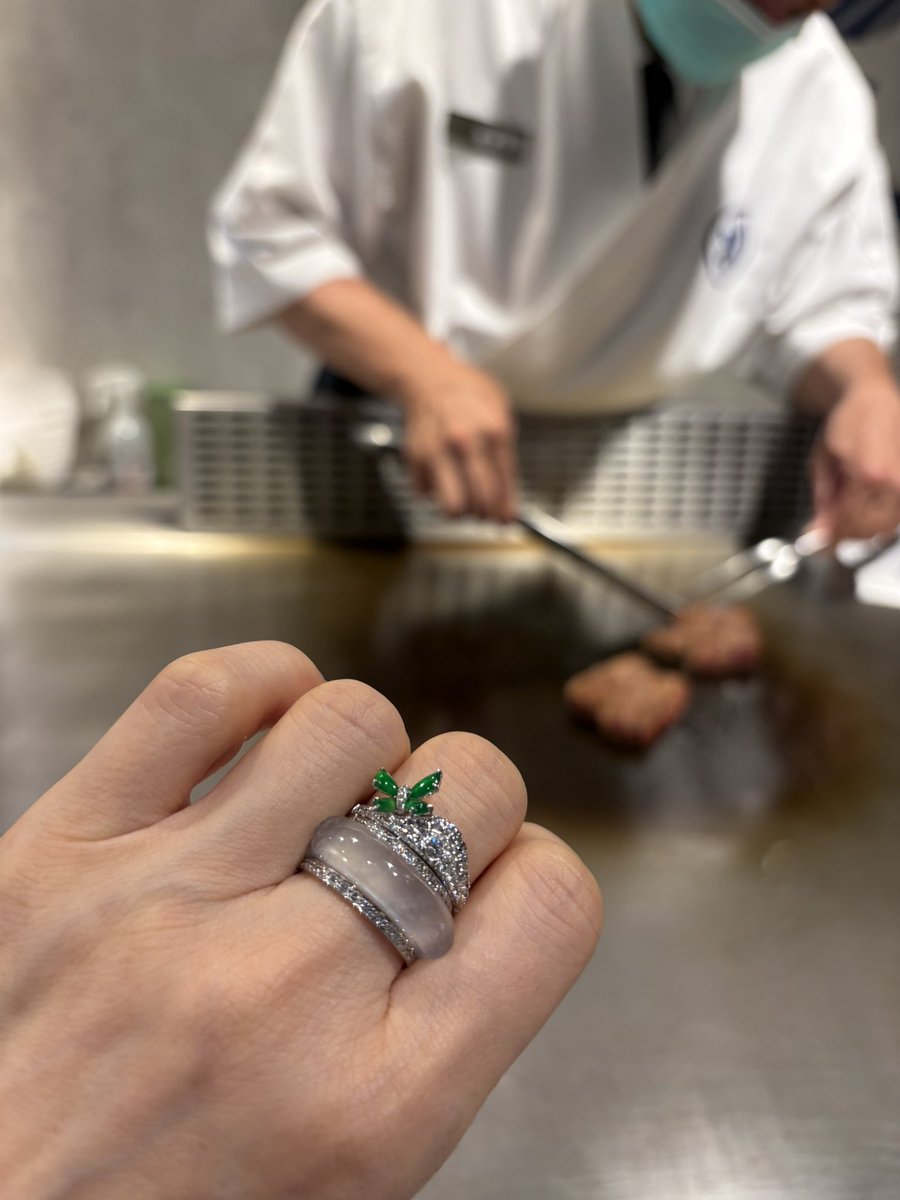 冰與火之歌。

托你的福。