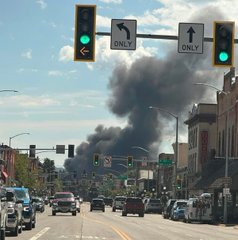 ankitajkhs's tweet image. Plane Carrying 4 Crashes Into Parked Aircraft During Landing at Montana Airport, Sparks Fire  🔥

#PlaneCrash #MontanaAirport #AircraftAccident #EmergencyLanding