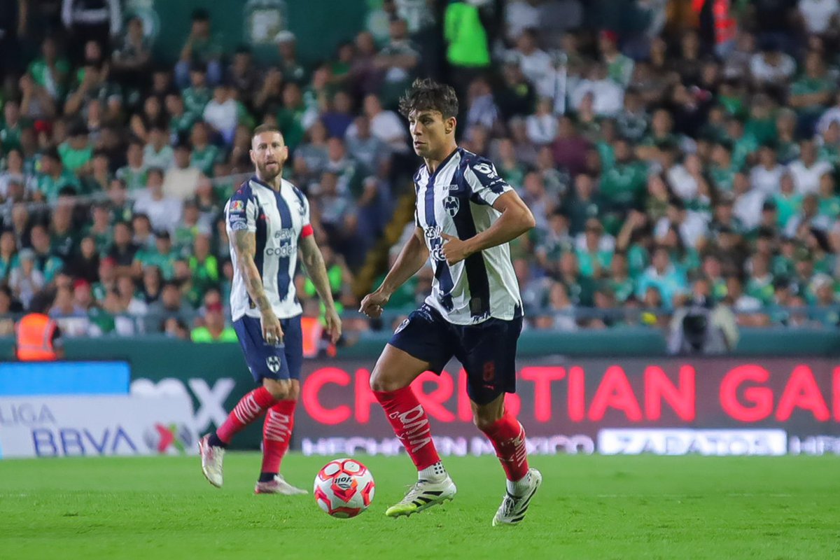 Óliver Torres Muñoz tweet media