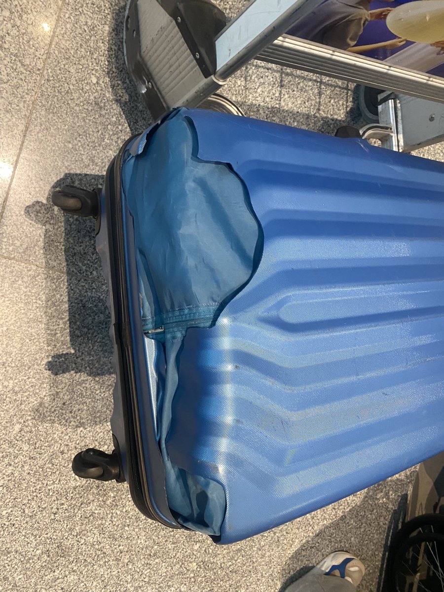 pavan03124's tweet photo. @airasia Is this how you handle baggage?
I was forced to carry mine outside the airport and walk.
This is unacceptable.
Report ID: DPRDADAK120850009FT https://t.co/GgOcnashoZ