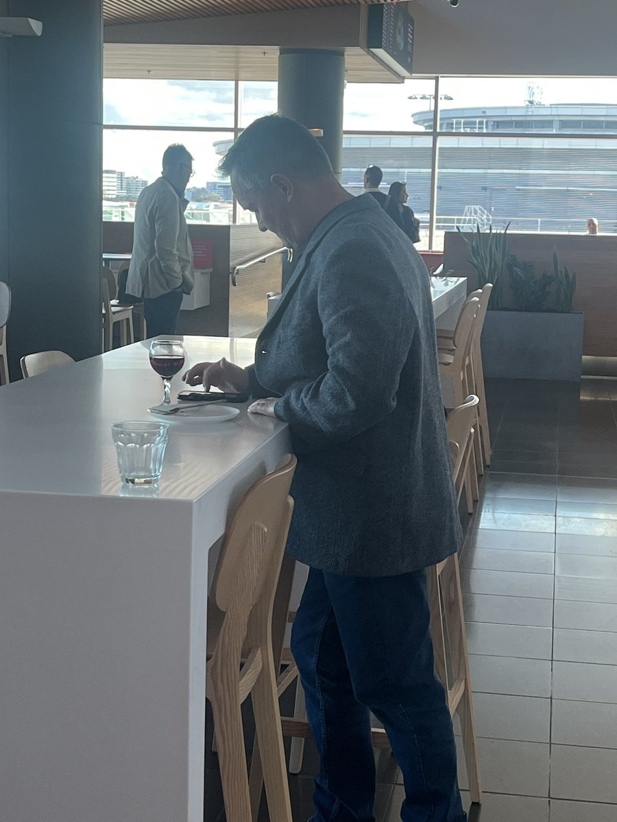 Small world. Who do you bump into at the airport <a href="/Meat_Watcher/">Matt Dalgleish</a>