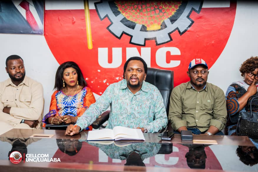 Gloire_munga's tweet photo. Le secrétaire inter fédéral de l'UNC Lualaba @ChristianMasud_ a réuni les hauts cadres de l'Inter fédération pour une séance d'échange stratégique autour des enjeux majeurs du parti ce samedi 9 août. Le réarmement moral des camarades face aux défis à venir reste d'actualité. https://t.co/f86ntb07C0
