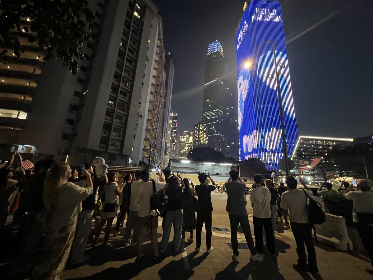 This is how <a href="/PenguAsia/">PENGU Asia</a> does it.

Together❤️