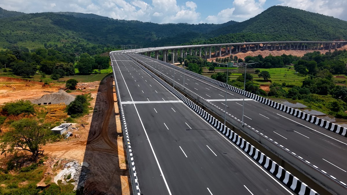 Possibly the Most beautiful stretch of the Raipur–Visakhapatnam #Expressway is here! 🛣️
📍 Package-08 (Odisha Section) – featuring twin tunnels, a 1.8 km viaduct, massive bridges &amp; breathtaking hilly terrain.
A true engineering &amp; scenic marvel in one frame. 🚧

📽 Watch Now 👉
