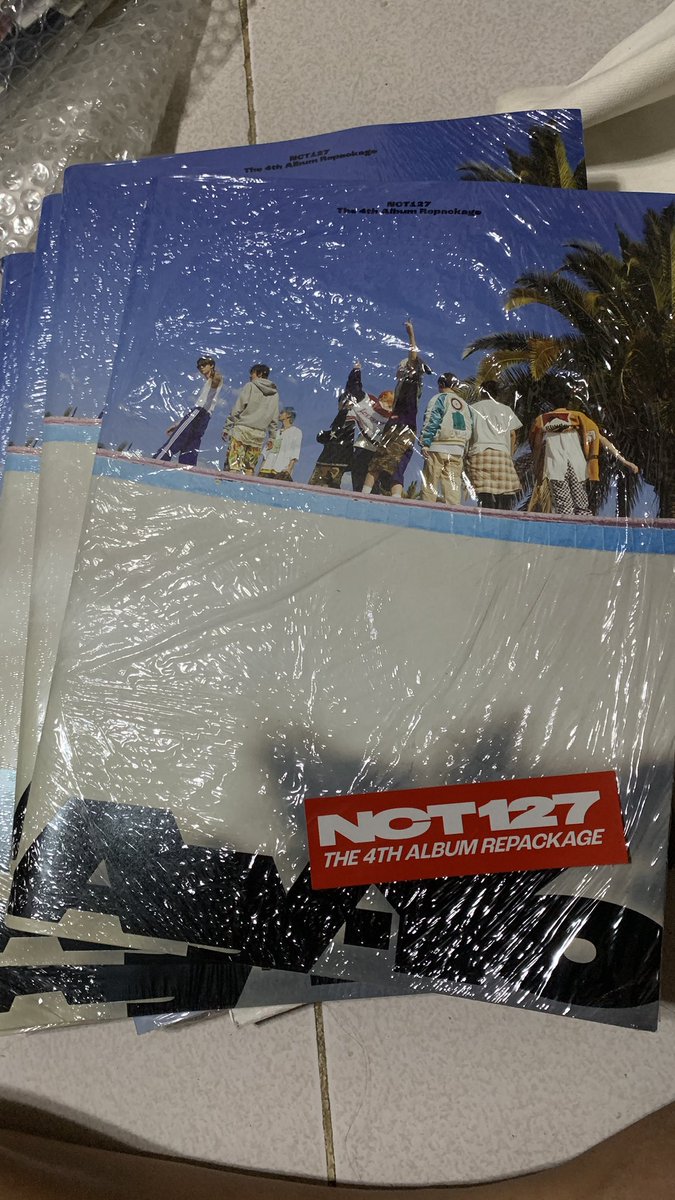 100bbhyu_'s tweet photo. wts lfb NCT 127 album sealed

Ay-Yo 
Buy 1 get 1 - ₱100.00 https://t.co/di9D9CV6dO