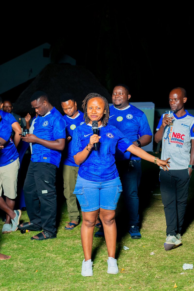 Tukisema Party ya hadhi ya Nyota 5 Tunamaanisha😄

👉Cake ya Ndafu
👉Tulifanya kwenye Private beach venue
👉Fireworks
 
Na Mengine meeeeengiii

#ChelseaTanzaniaRoyalParty