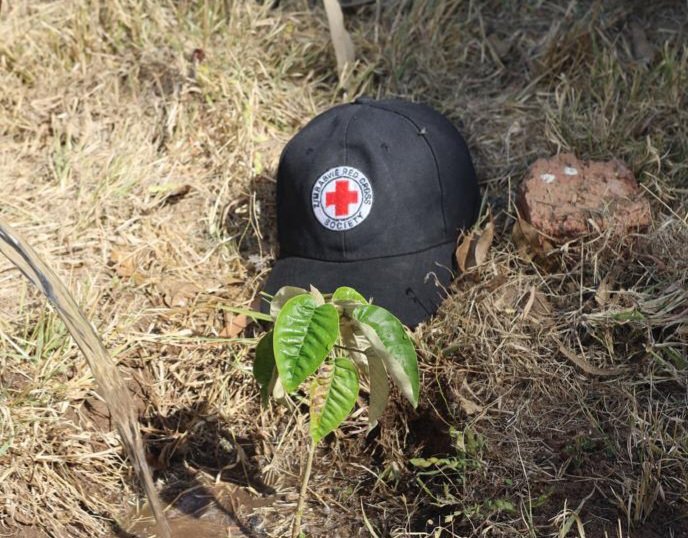 ZrcsRed's tweet image. Today, we celebrate young people as leaders, innovators &amp;amp; changemakers.
With the theme "Local Youth Actions for the SDGs &amp;amp; Beyond,"  our youth marked the day by planting trees — a pledge to a greener, climate-smart future
#InternationalYouthDay
