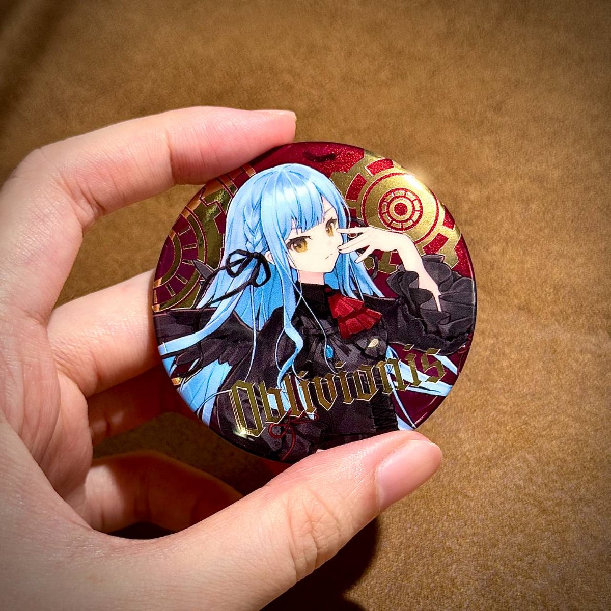 Ave Mujica堕天使ver.の缶バッジ実物🌙58mm部分ゴールド白押なしデサインです⚙️ ムジカ
#c106 #夏コミ