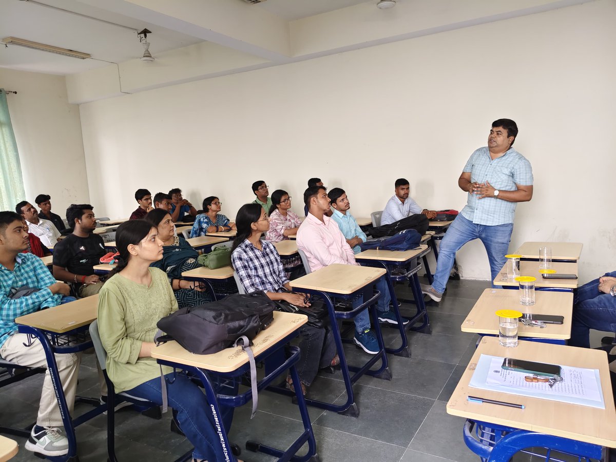 CUSBofficial's tweet photo. Glimpses - 'Deeksharambh' - Students' Induction Programme for Integrated UG-PG students at the Department of Geology of Central University of South Bihar on August 11, 2025  #cusb #orientation #induction #centraluniversityofsouthbihar #cuetug #cusbug https://t.co/9MJ3VTnyFA