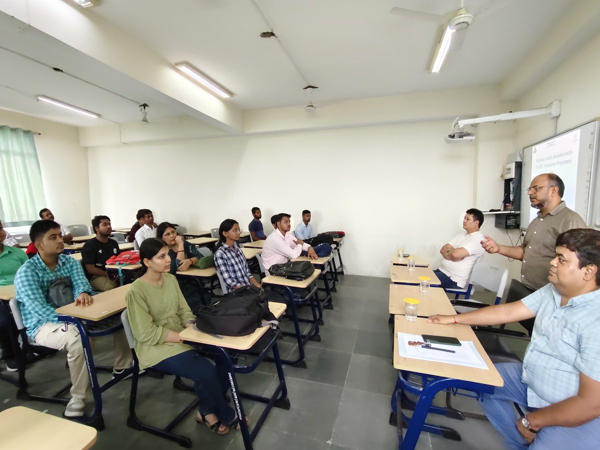 CUSBofficial's tweet photo. Glimpses - 'Deeksharambh' - Students' Induction Programme for Integrated UG-PG students at the Department of Geology of Central University of South Bihar on August 11, 2025  #cusb #orientation #induction #centraluniversityofsouthbihar #cuetug #cusbug https://t.co/9MJ3VTnyFA